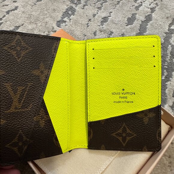 LOUIS VUITTON M80779 Monogram Organizer Dupoch Card Holder - Picture 2 of 7